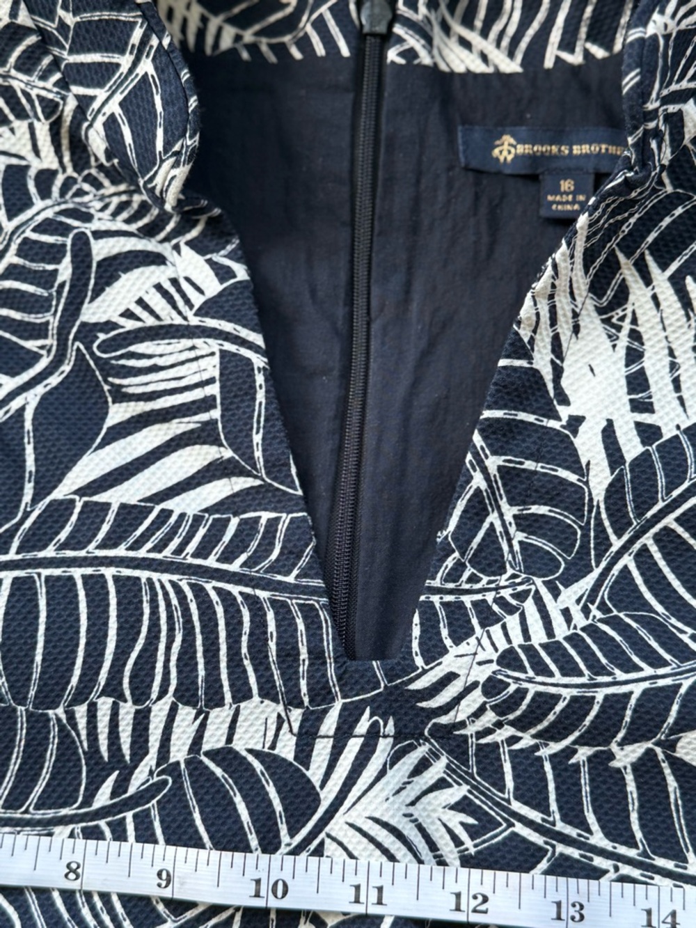 💒 Brooks Brothers Navy and White Leaf-Print Sleeveless Dress - Picture 6 of 8